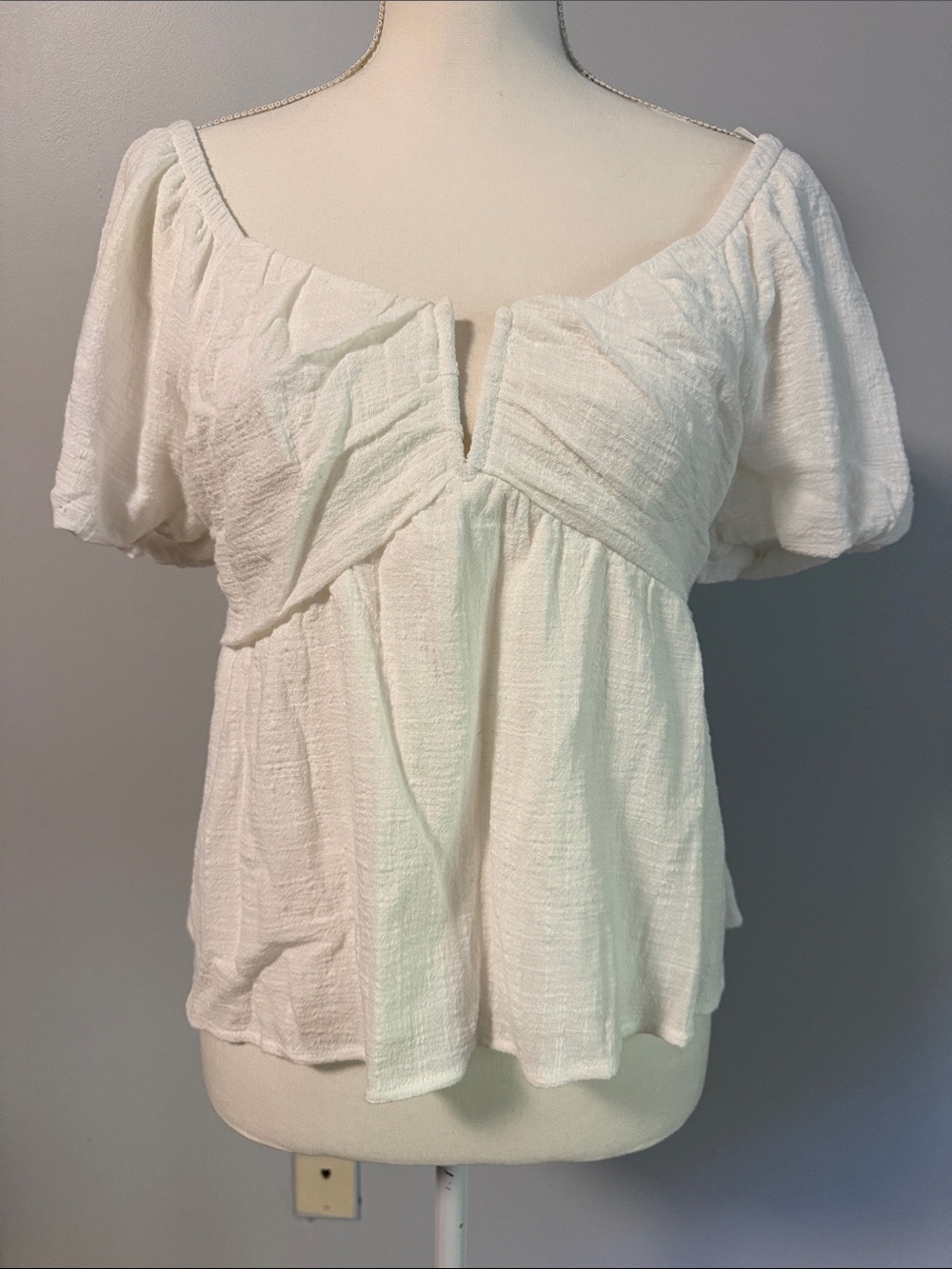 KIRIOUS White Peasant-Style Blouse – Size Large